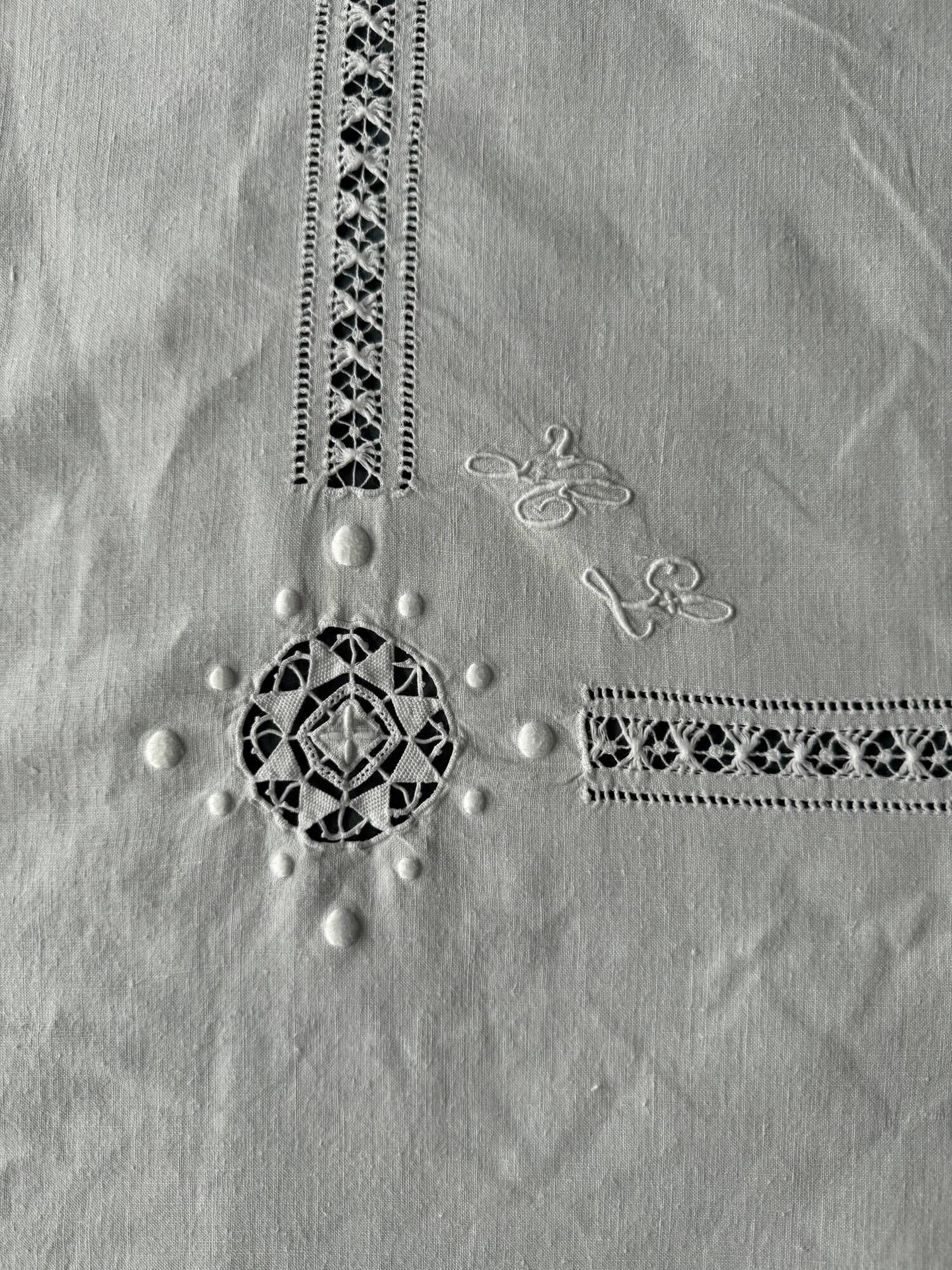 Large antique linen and cotton tablecloth 230x154.