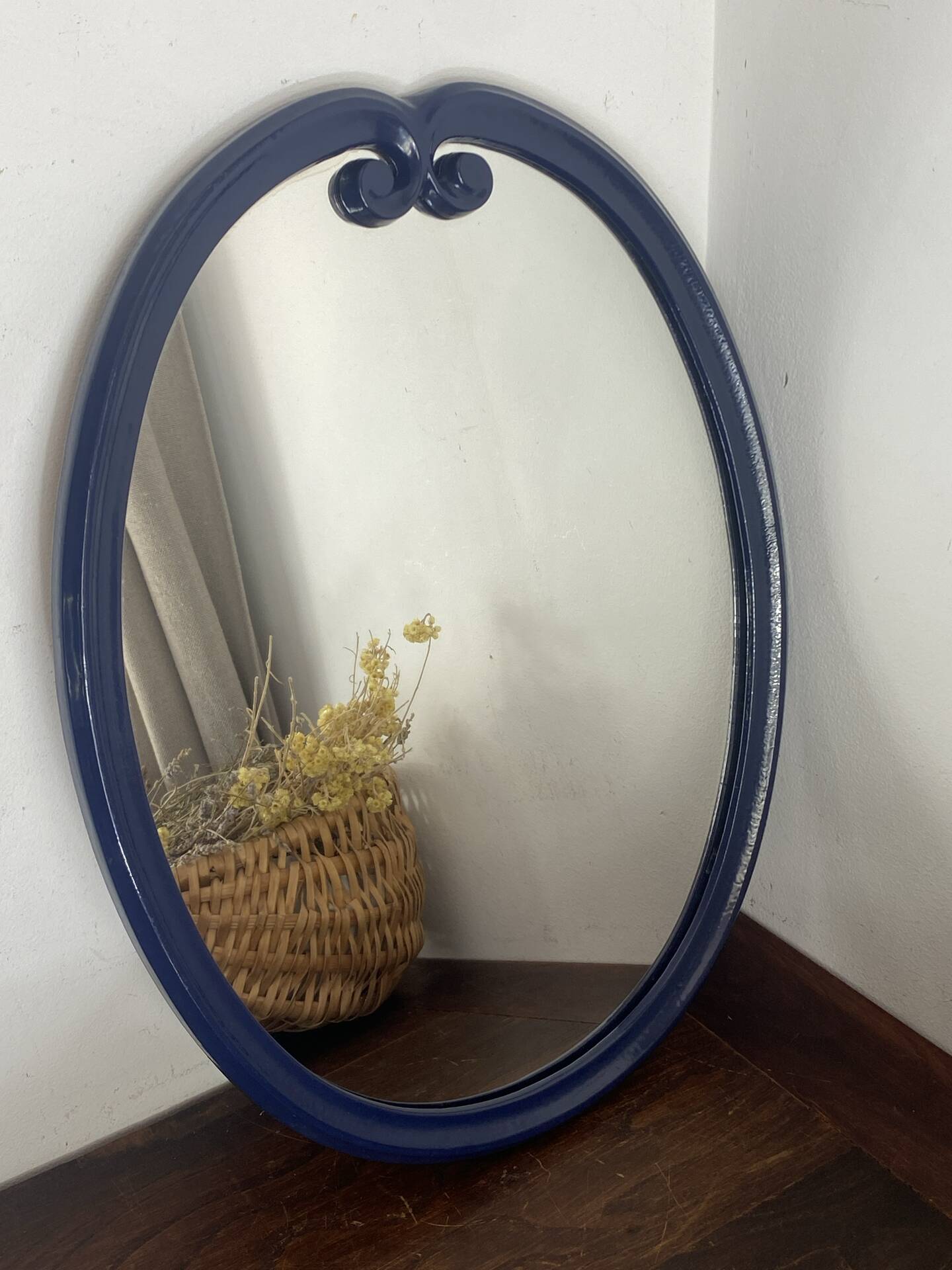 Miroir en fonte bleu nuit 