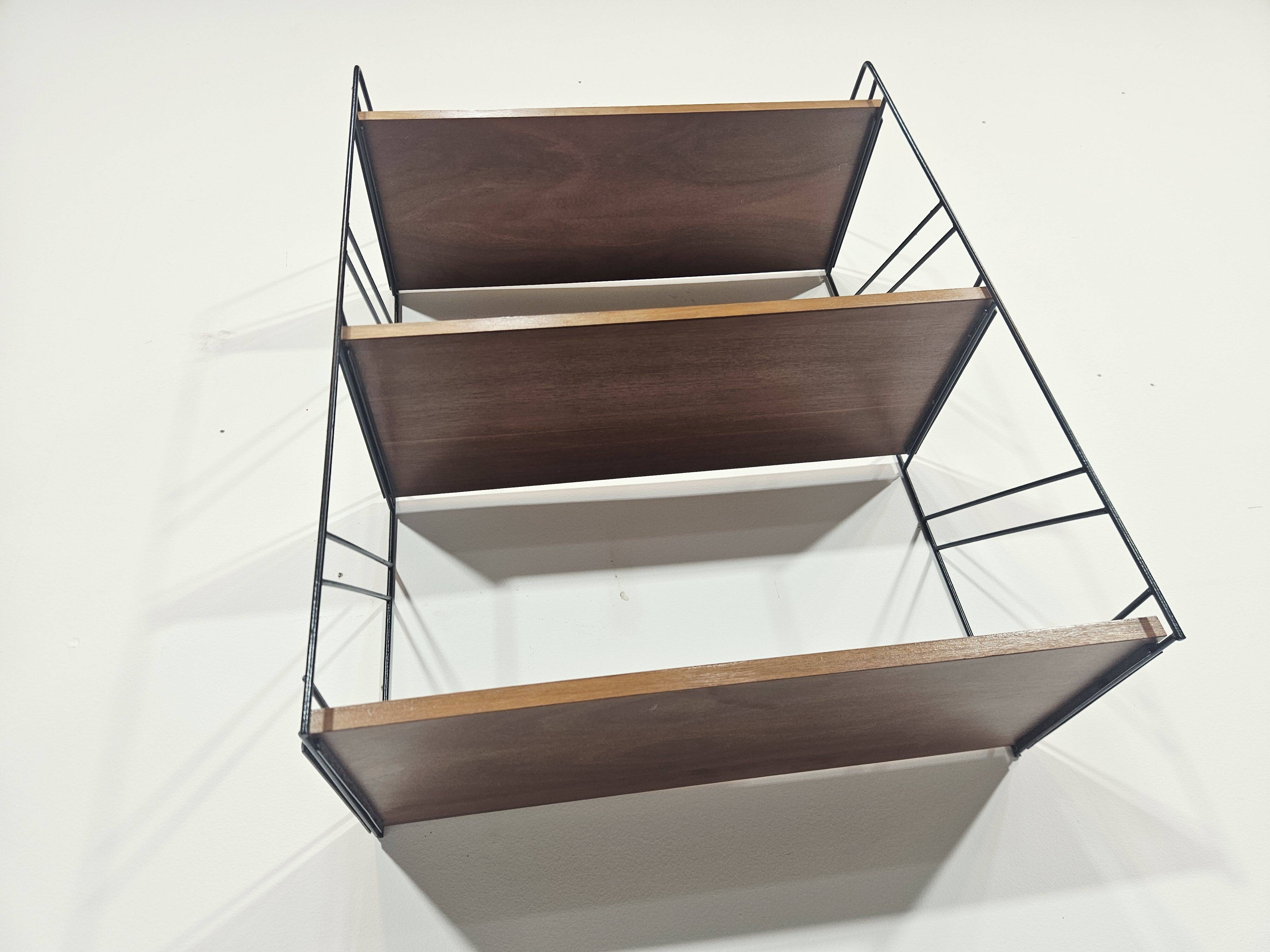 Étagère murale Mid-Century / String / Tomado / années 1970.