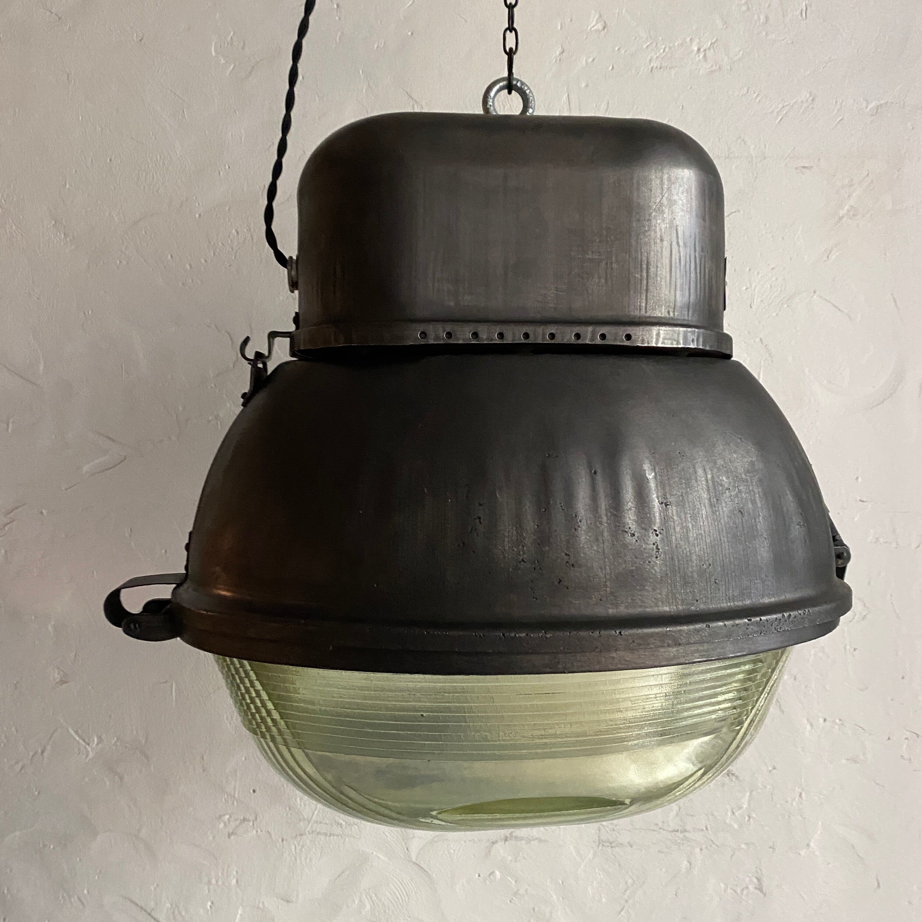 Suspension industrielle polonaise xxl