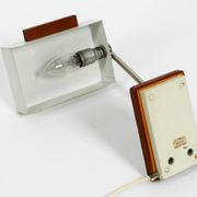 Lampe de table en métal léger en teck Kaiser Leuchten des années 1960.