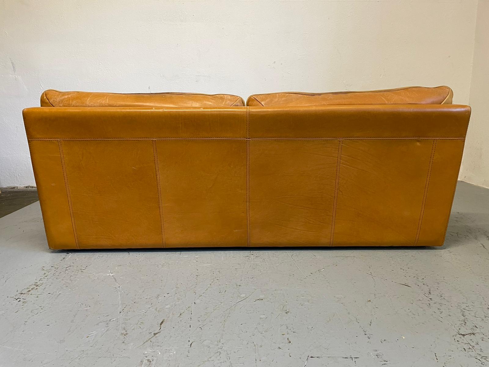 Canapé en cuir marron Roche Bobois