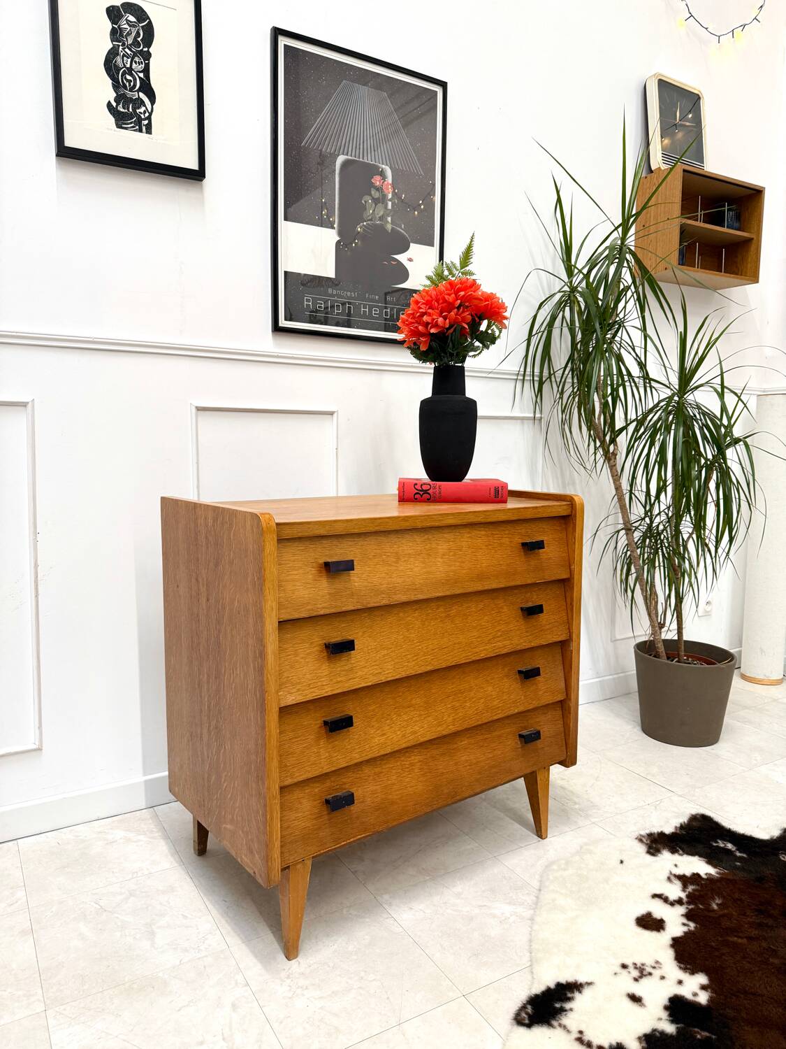 Vintage 1960s chest of drawers