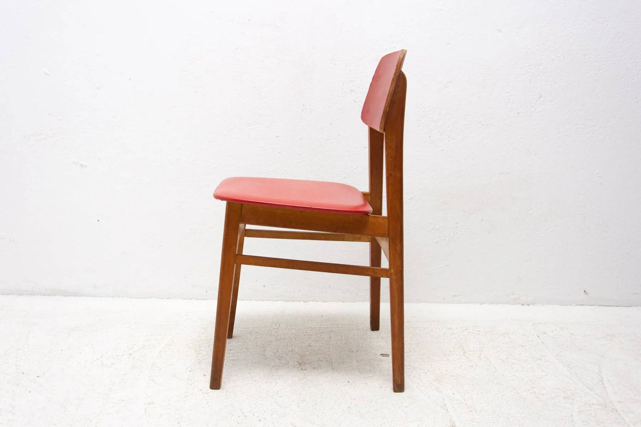 Mid-century colour chair, vintage wooden accent seating, 1960s
