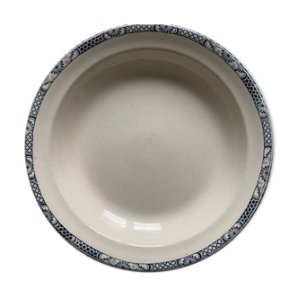 Round serving dish