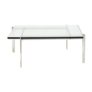 table basse carrée avec
