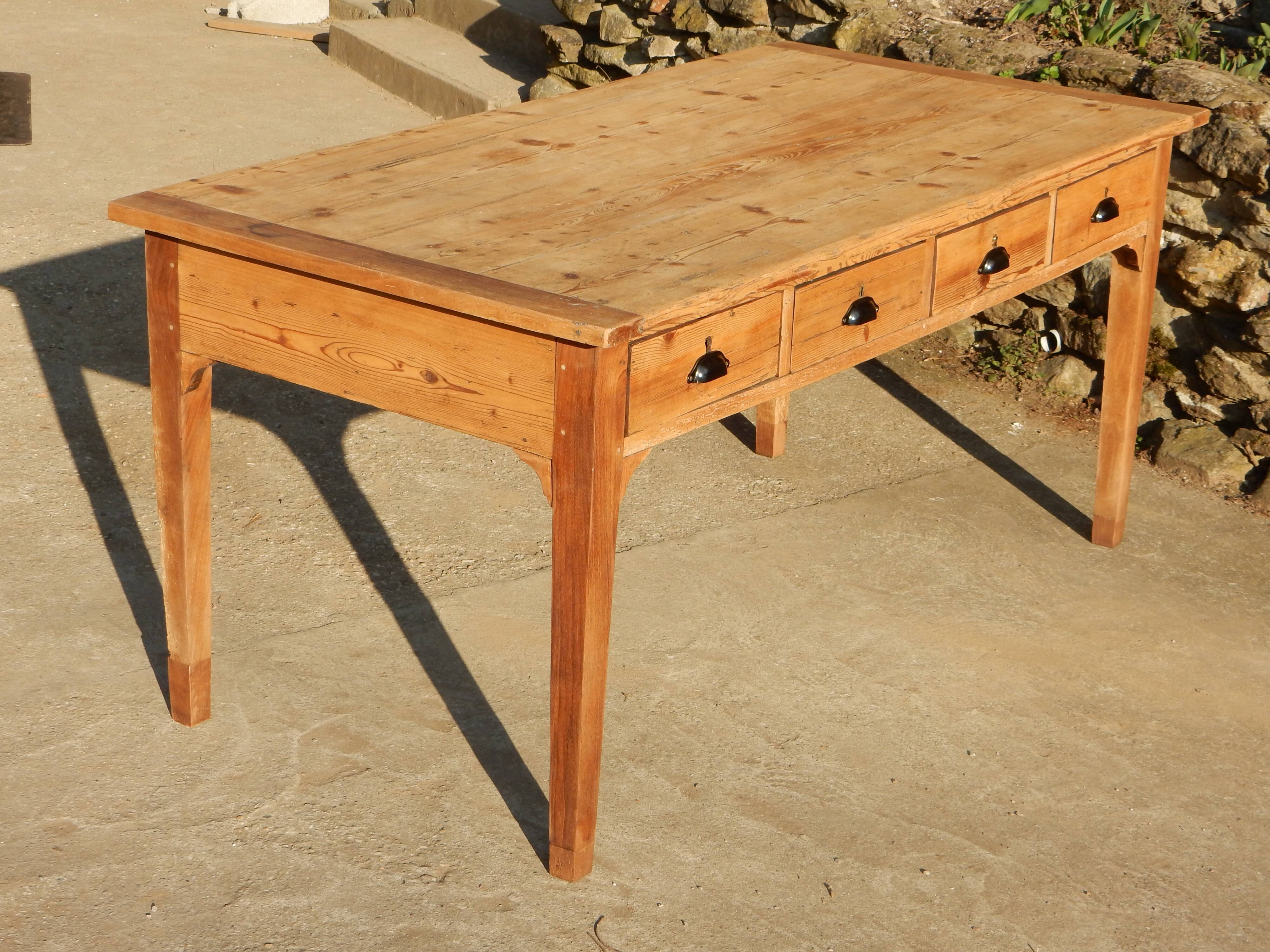 Old fir farmhouse table - 4 drawers