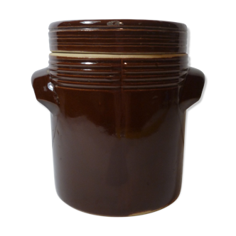 sandstone pot with lid