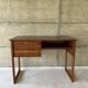 Bureau scandinave des années 60 aux pieds traineaux