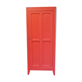 Armoire parisienne