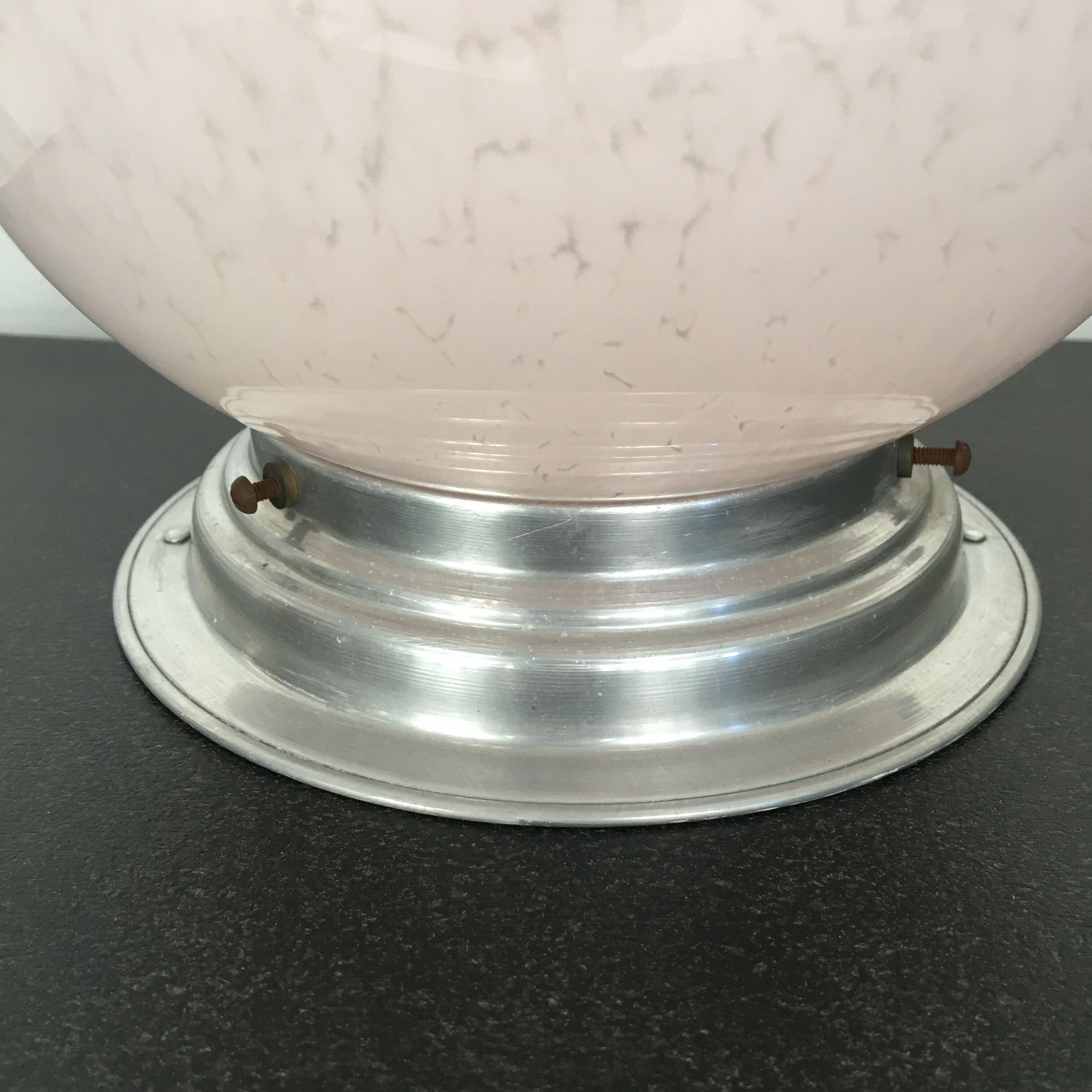 Globe plafonnier verre de Clichy moucheté rose pale