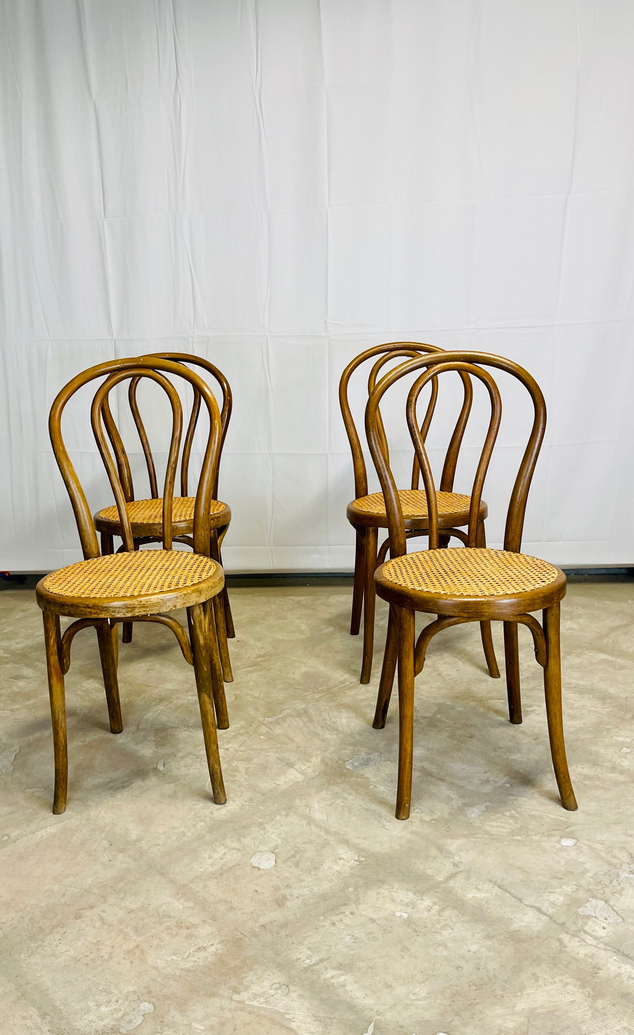 4 chaises Kohn