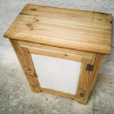 Raw and white jam maker