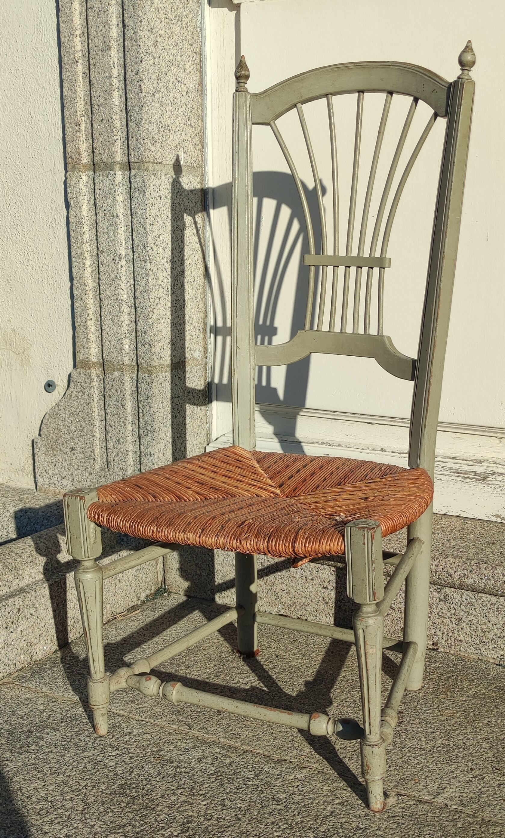 Old changing chair Louis XVI