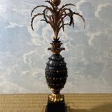 Grande lampe de table ananas en bois sculpté noir et or, France, début du XXe siècle