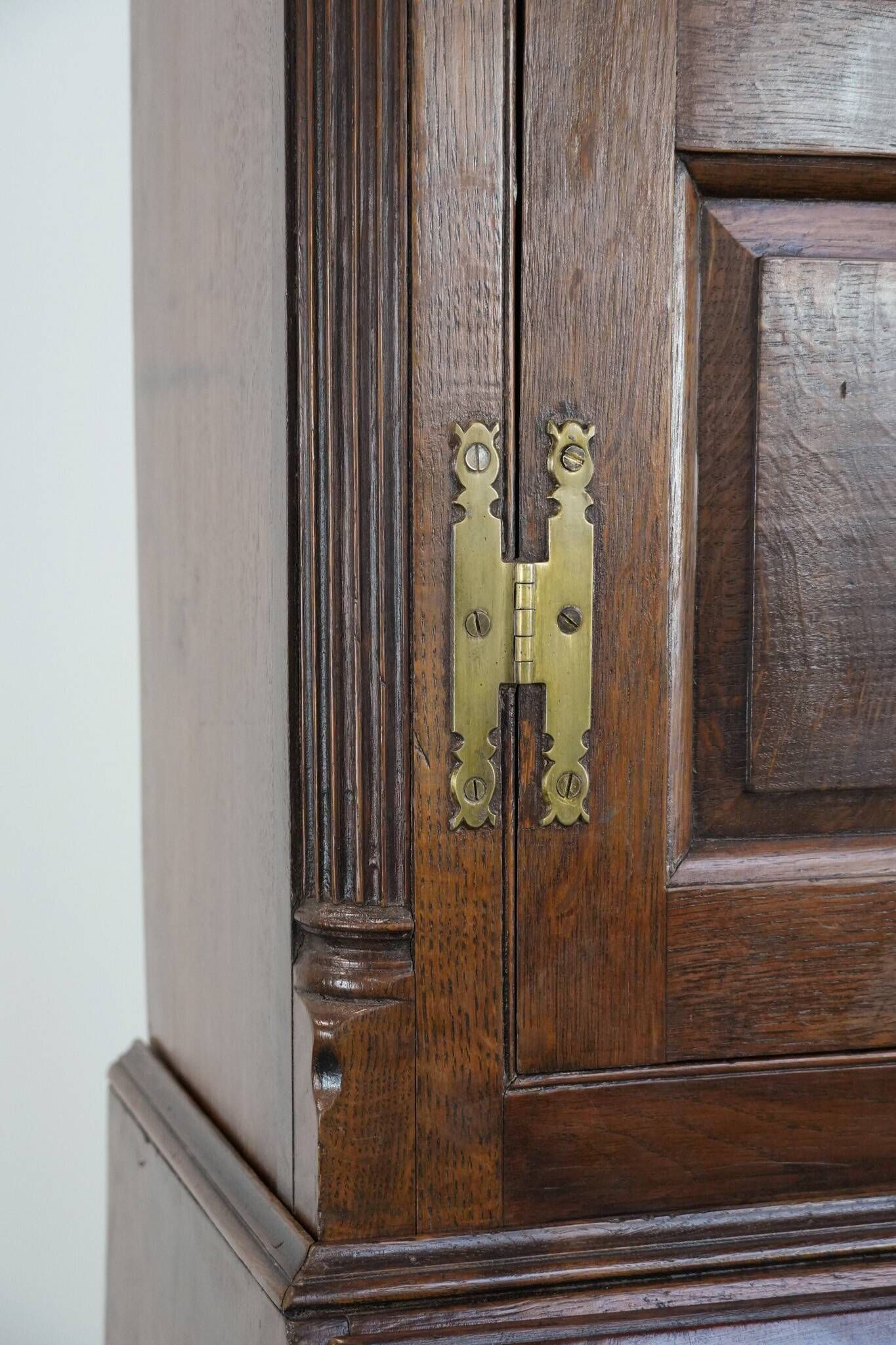 Antique English 18th-century desk/bookcase with a beautiful interior