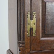 Antique English 18th-century desk/bookcase with a beautiful interior