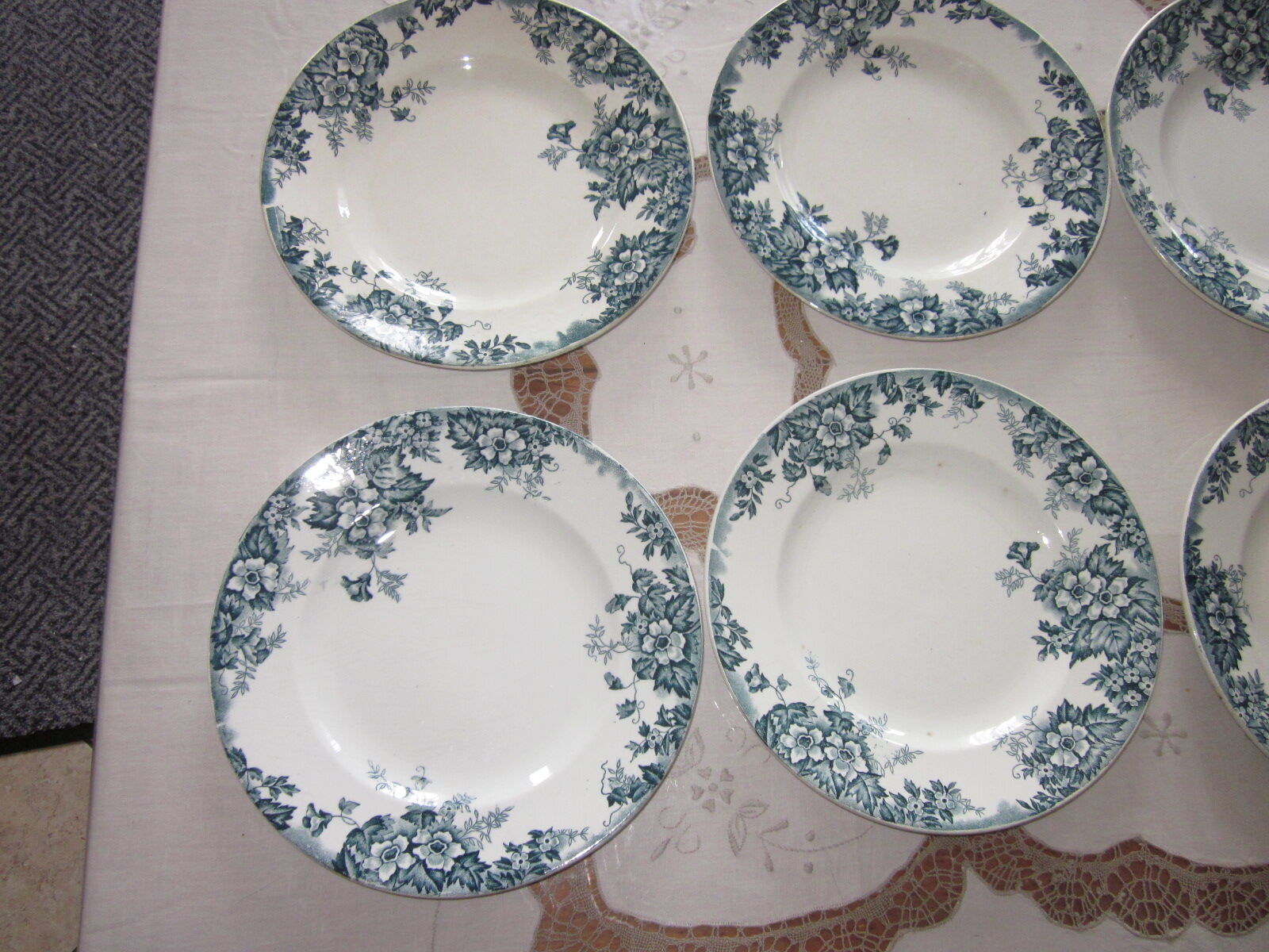 Set de 8 assiettes marie louise en faience de st Amand