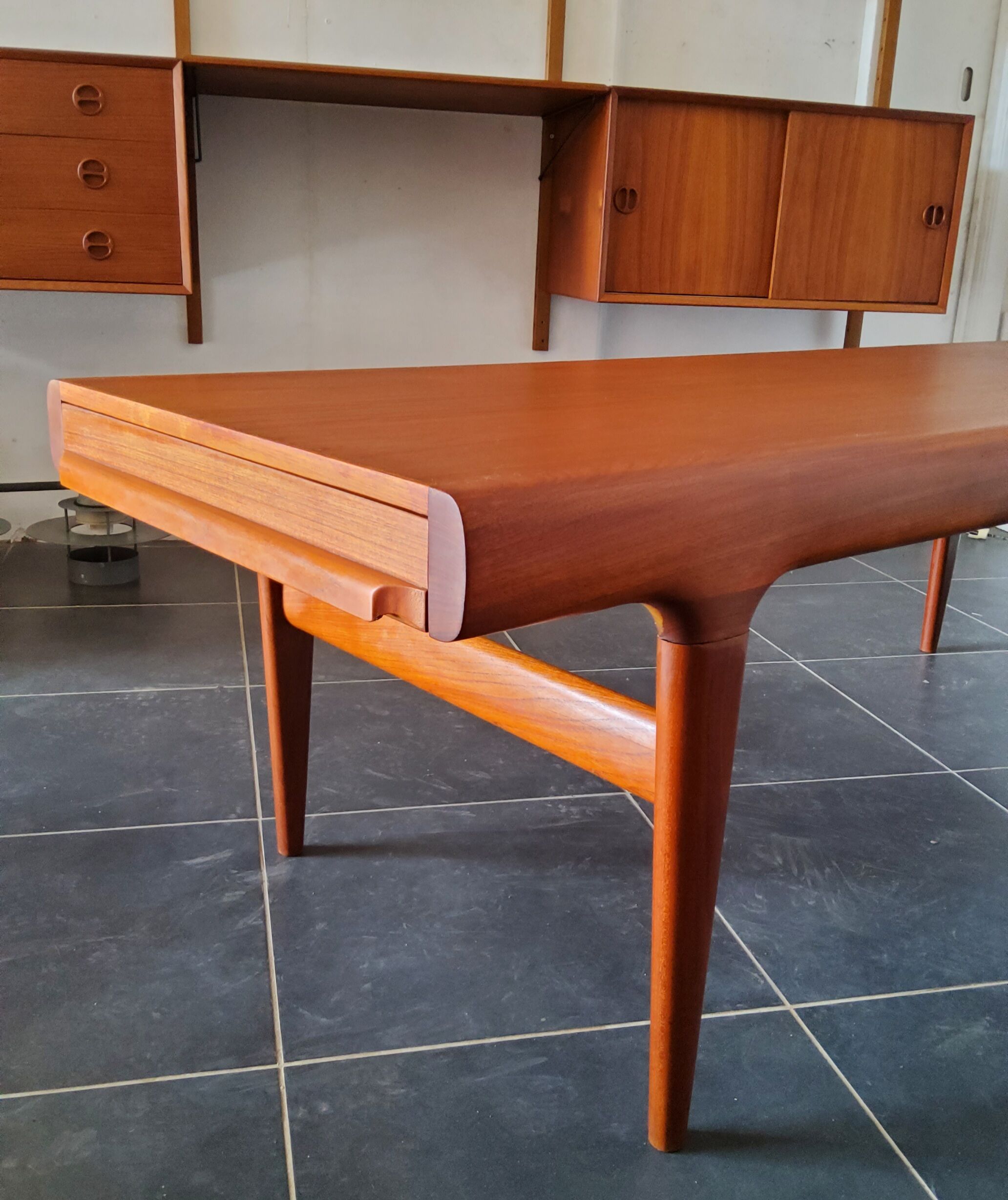 Johannes Andersen teak coffee table for Uldum Møbelfabrik