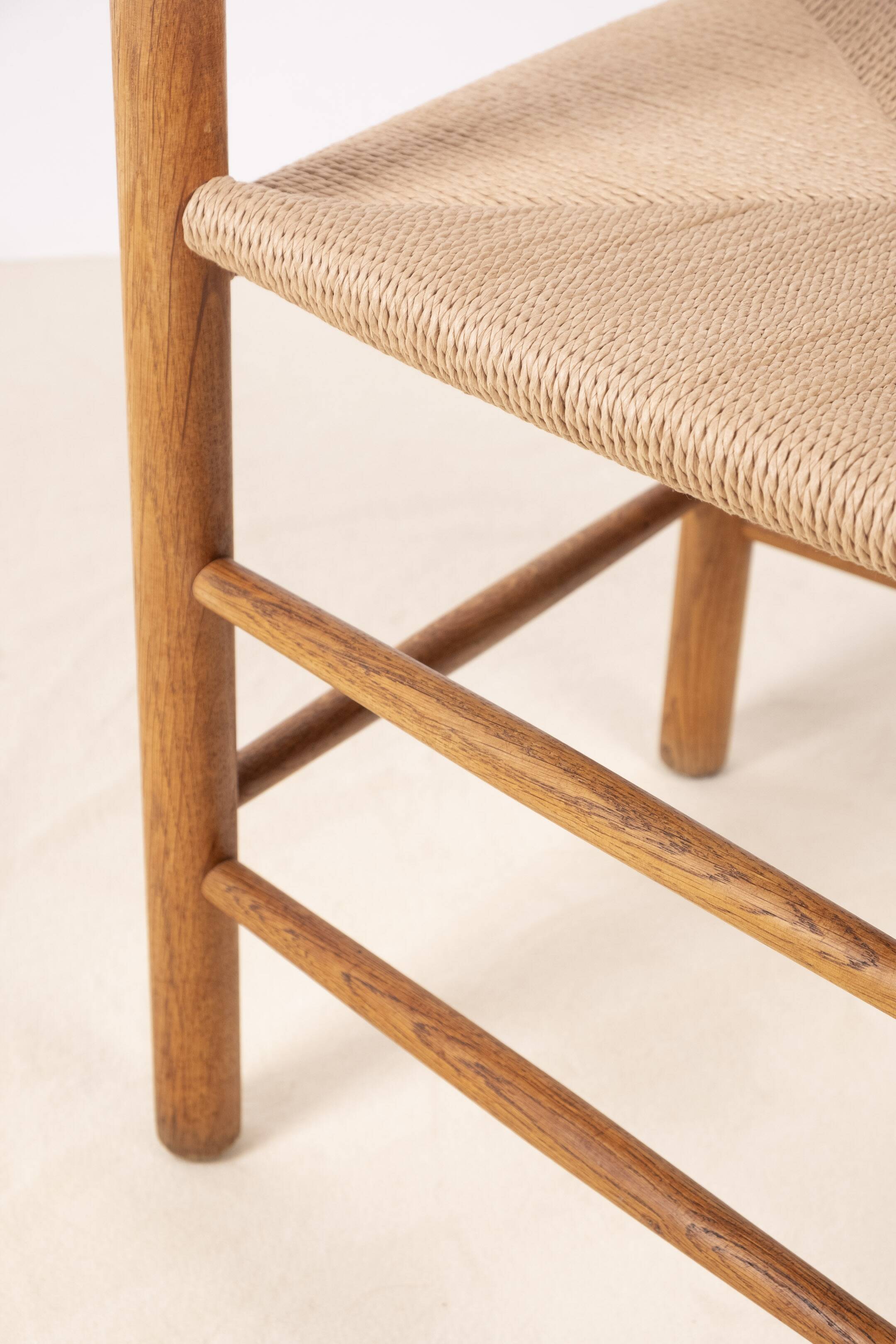 Børge Mogensen J39 People's Chair in Oak, 1950s Denmark