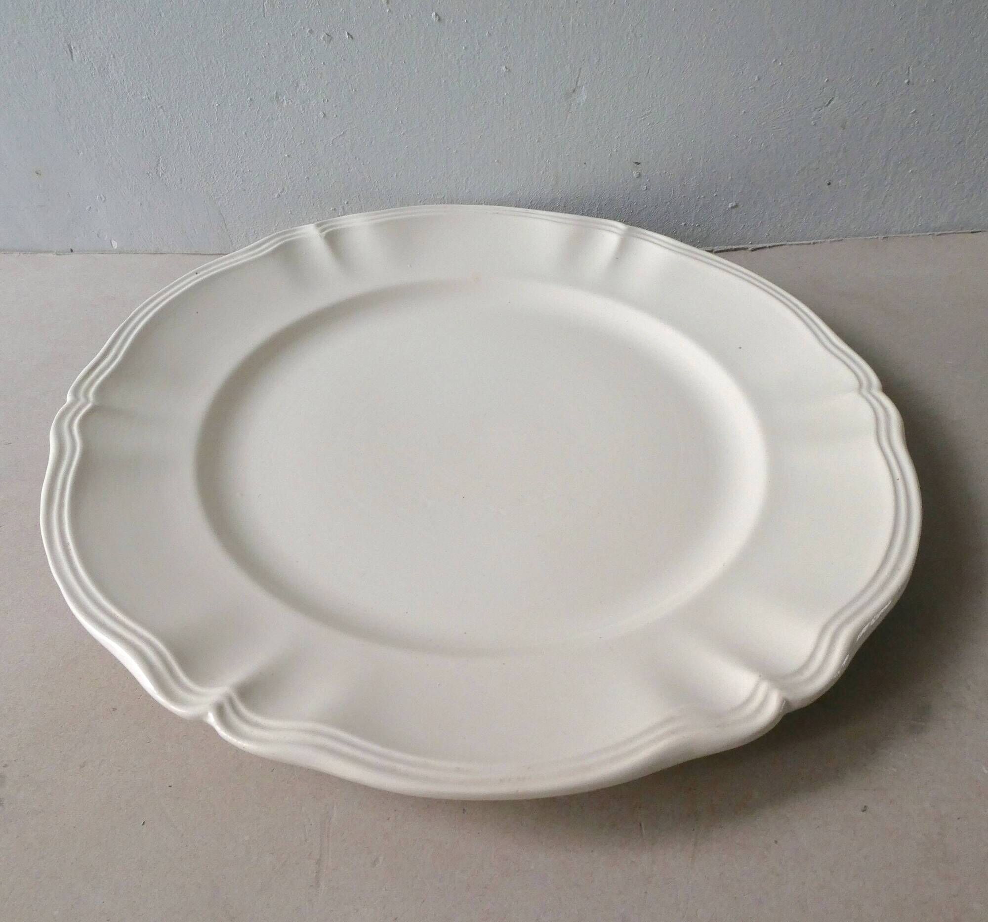 Round dish Digoin Sarreguemines, ivory