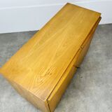 Commode vintage en bois blond style scandinave par Victoria Möbel Suisse