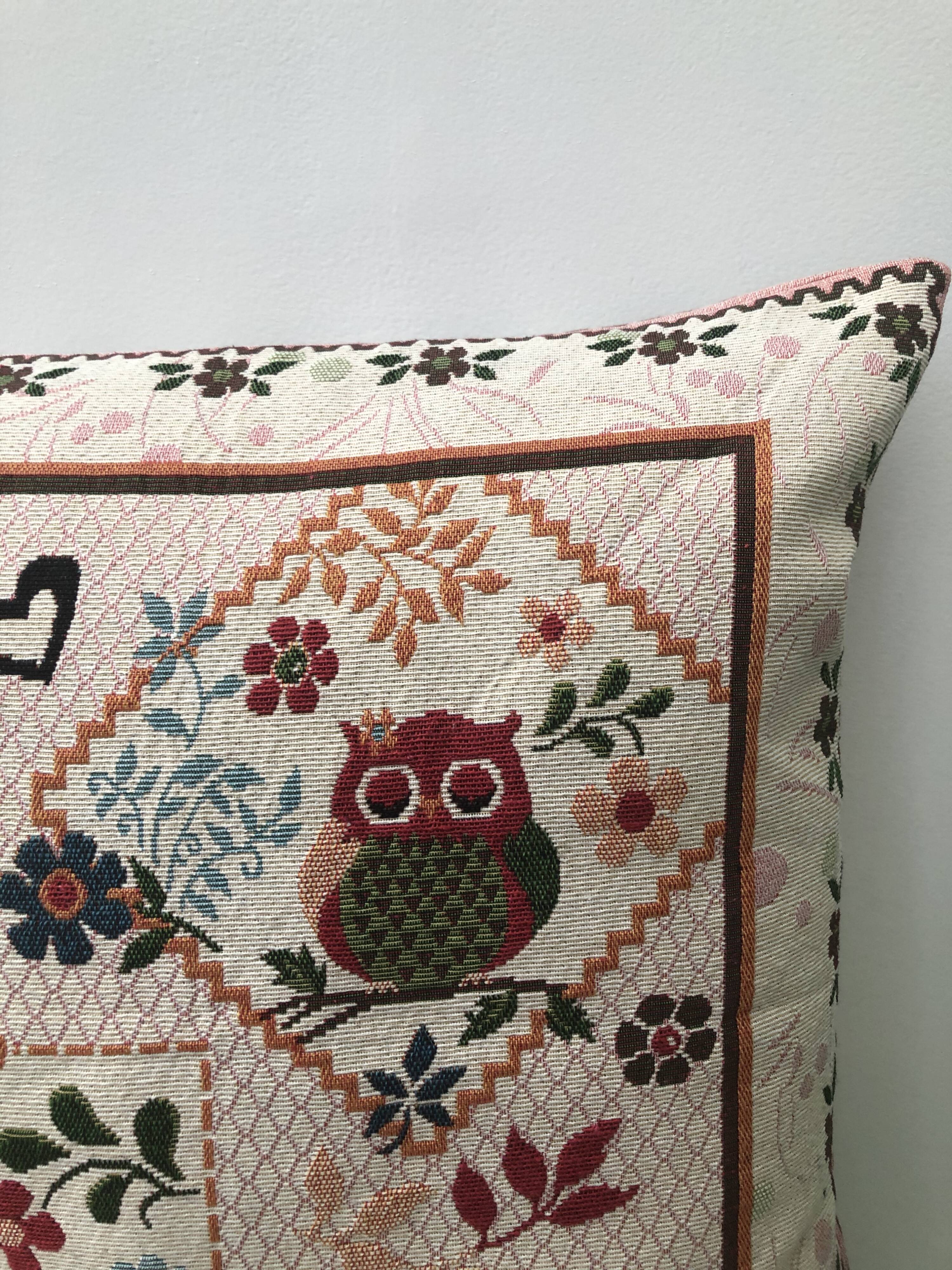 Owl cushion