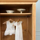 Large Parisian wardrobe with sliding doors (renovated)