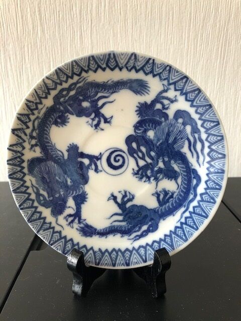 8 Japanese fine porcelain cups