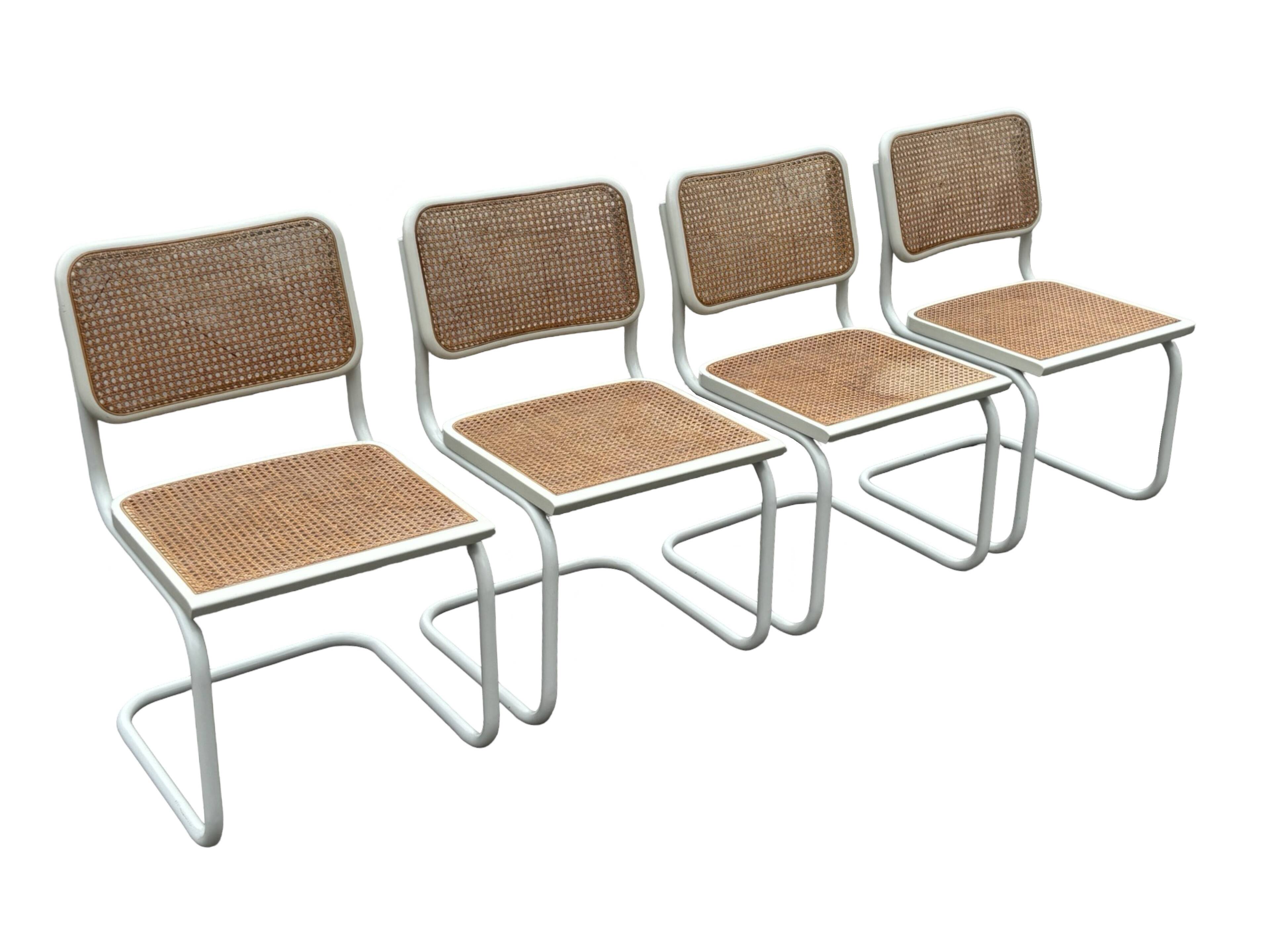 Lot de 4 chaises Cesca modèle b32 par Marcel Breuer Design