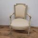 Fauteuils en bois  style Louis XVI