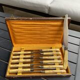 Coffret 12 couteaux anciens