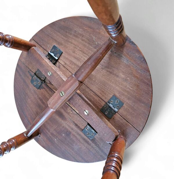 Table gigogne Art Déco du XXe siècle (3 x) / attribuée à la Maison Franck