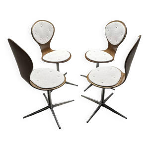 Suite de 4 chaises vintage - bois