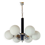 Chandelier with opaline globe