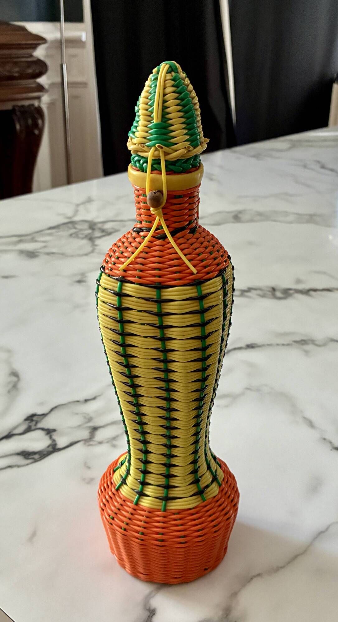 Decorative scoubidou bottle