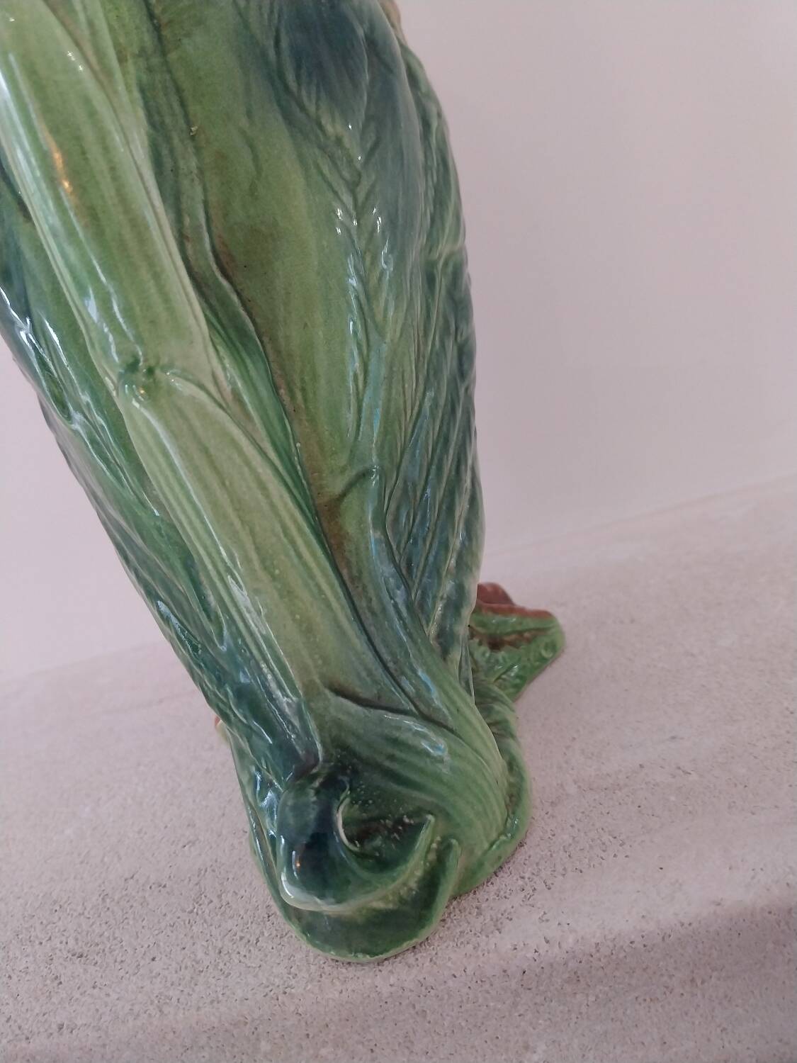 Water jug in slipware from the 1960s. Decorated with a coloured duck. Unmarked.