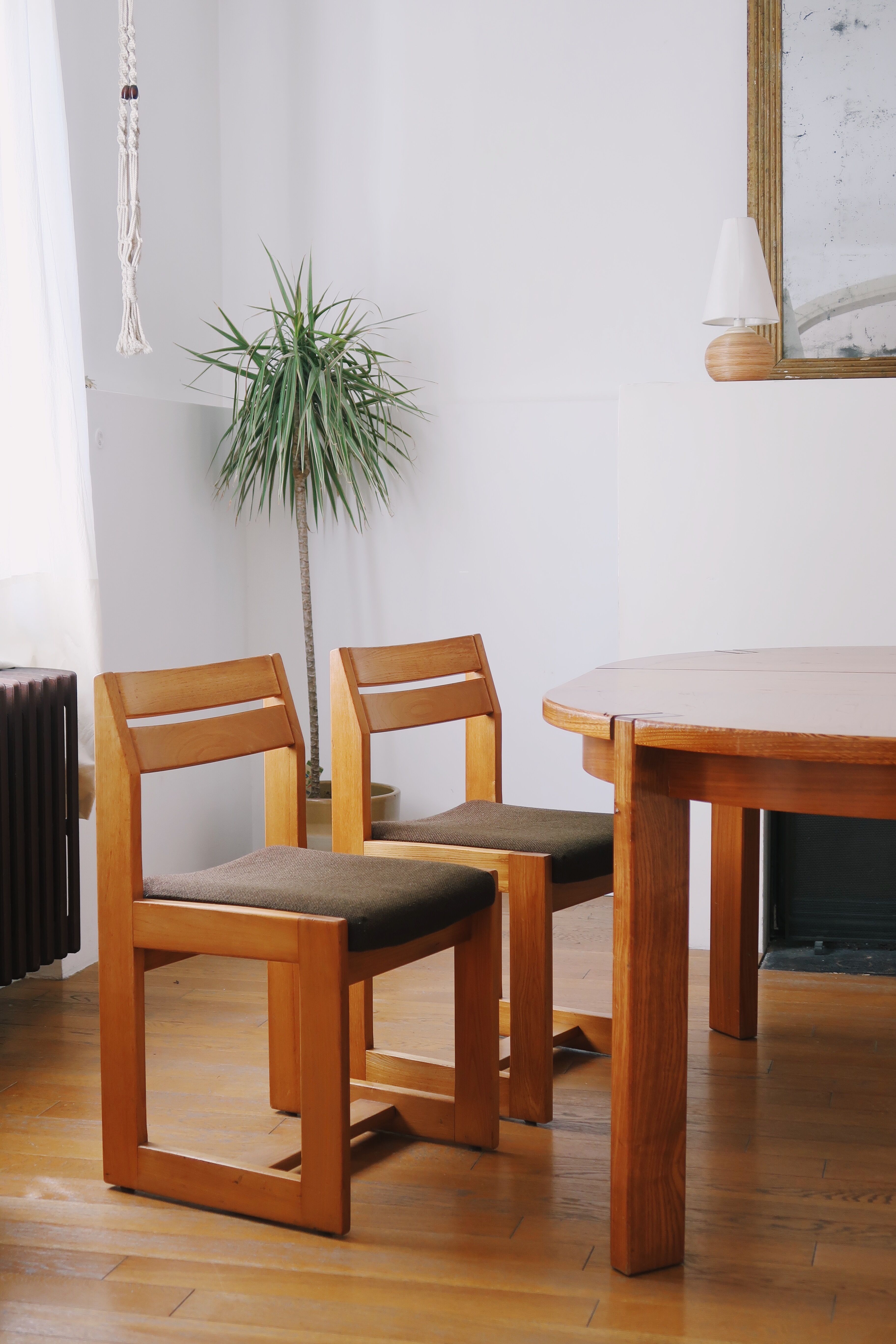 4 chairs sleigh Maison Regain