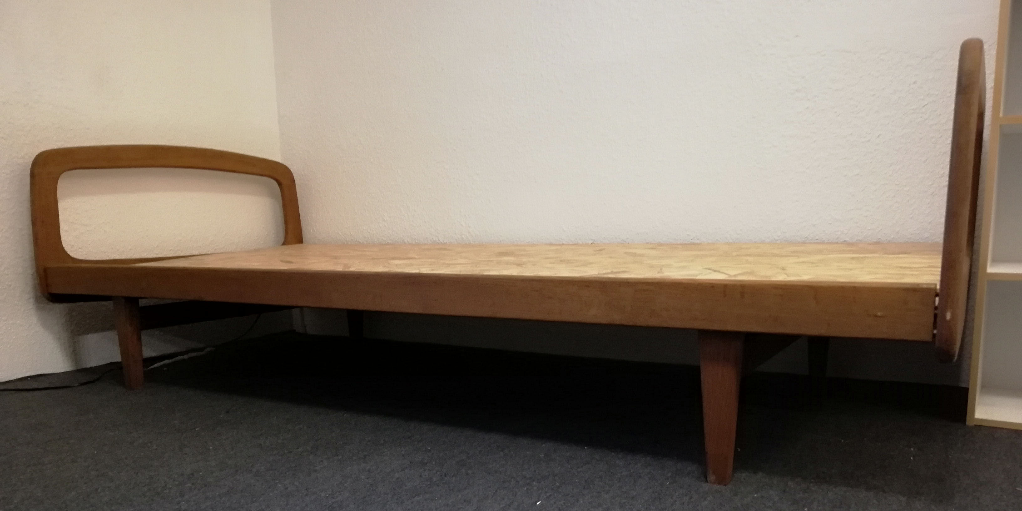 Daybed Lit by Jacques Hauville editions Bema