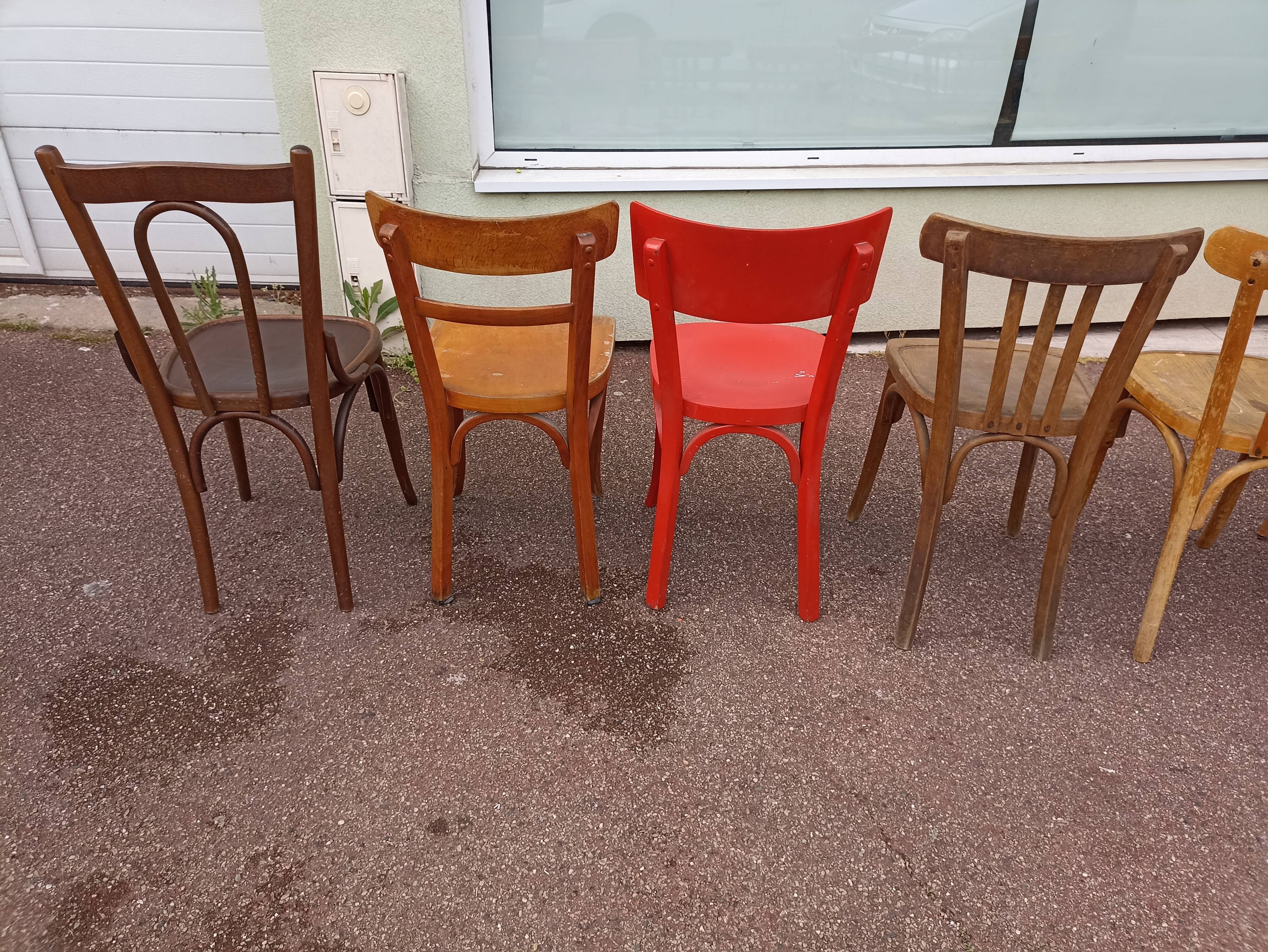Set of 8 mismatched wooden bistro chairs - vintage