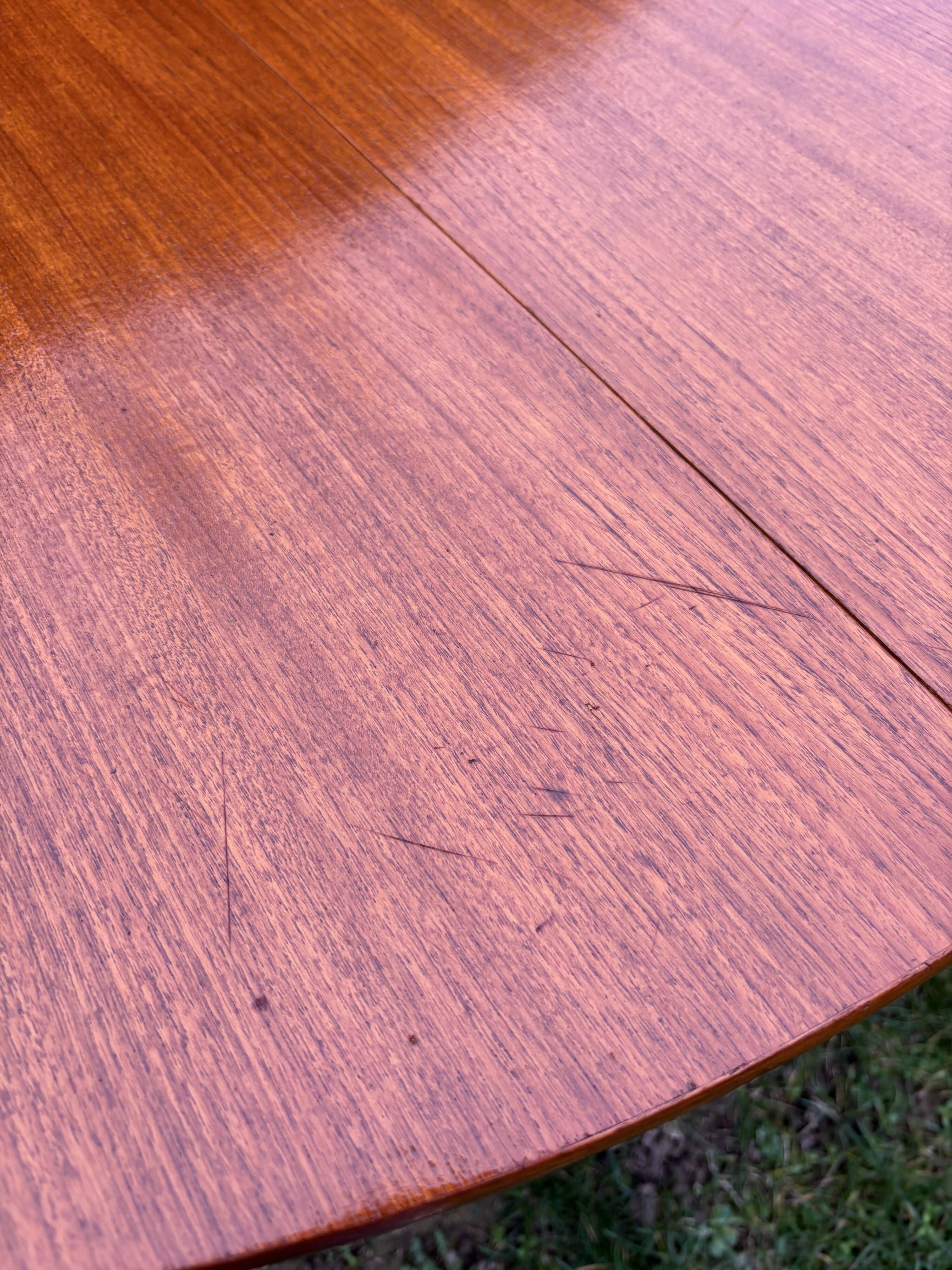 Vintage extendable table