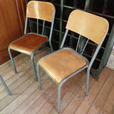 Suite de 4 chaises d'écoliers