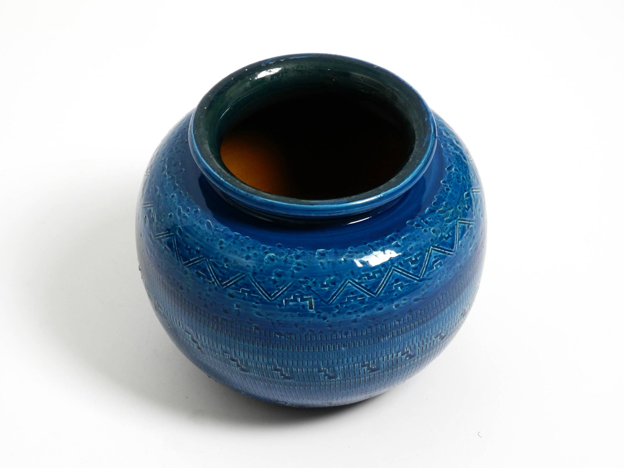 Magnifique vase en céramique Rimini Blu des années 1960 par Aldo Londi pour Bitossi Italie.