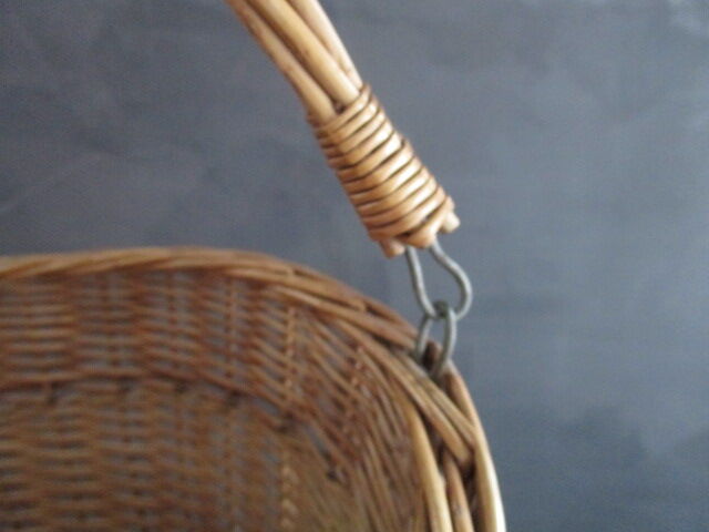 Wicker basket