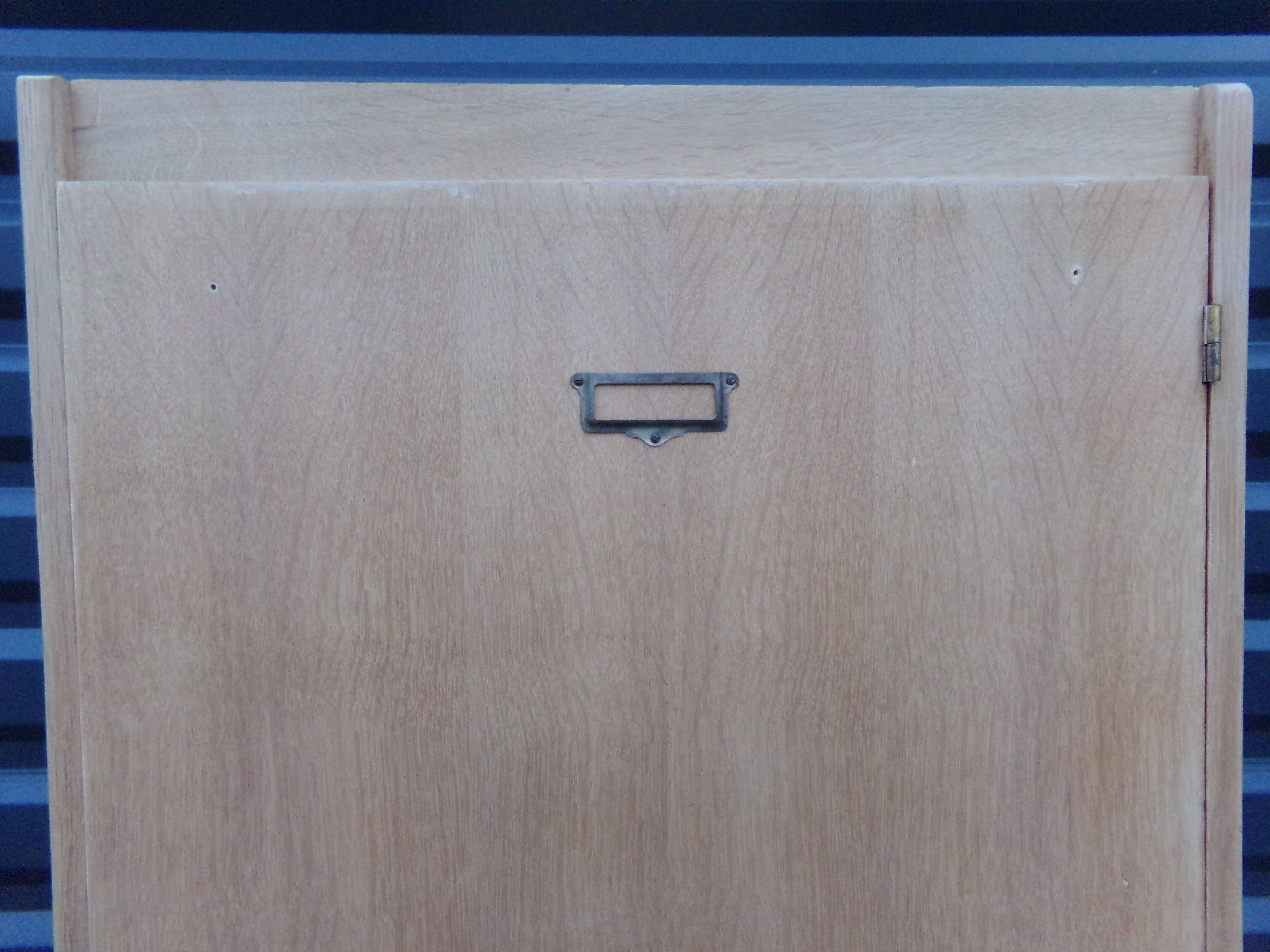 Boarding locker room cabinet