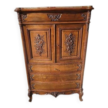 Rococo cabinet in walnut