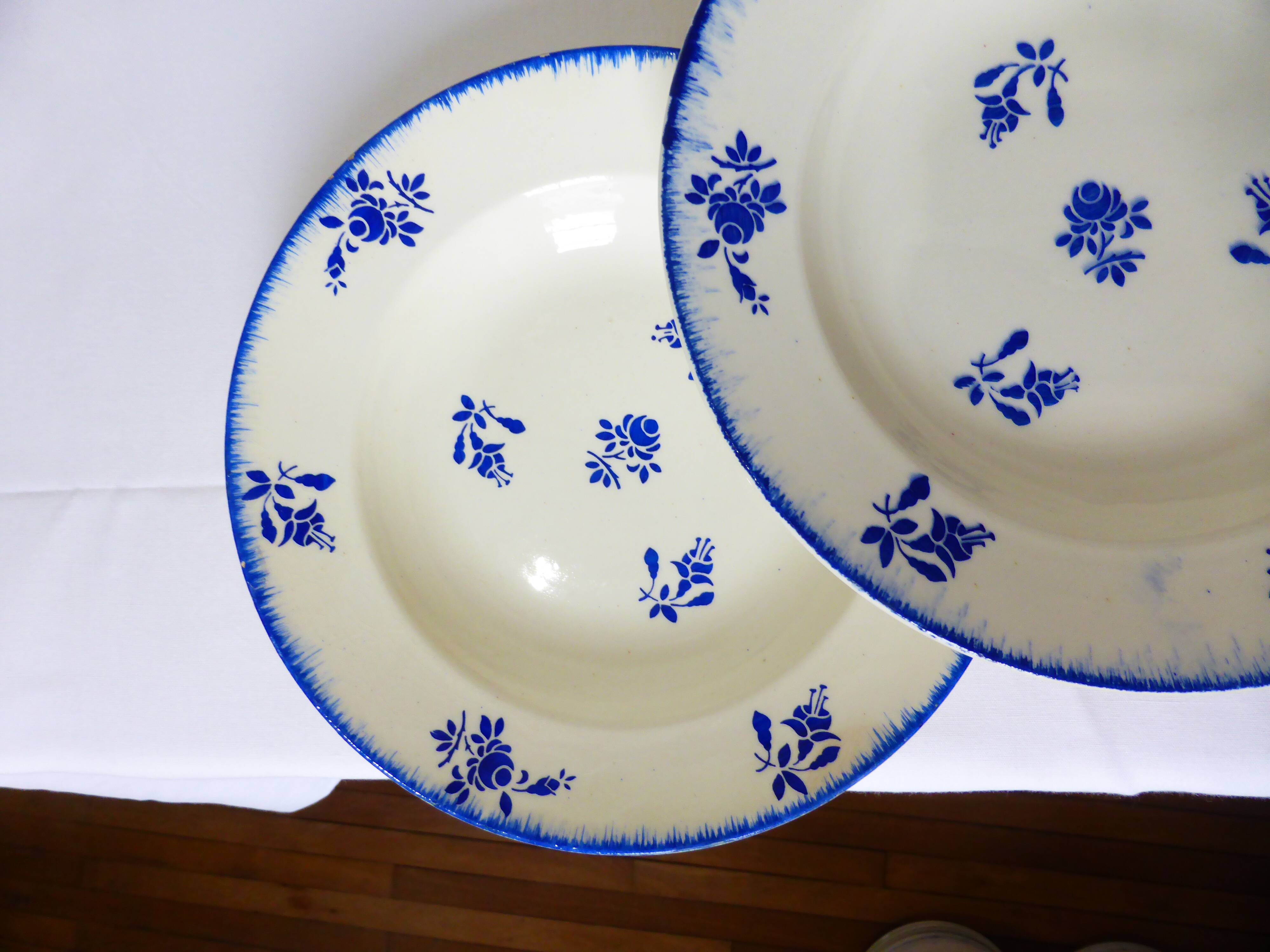 4 K&G Luneville Loire model 220507 soup plates