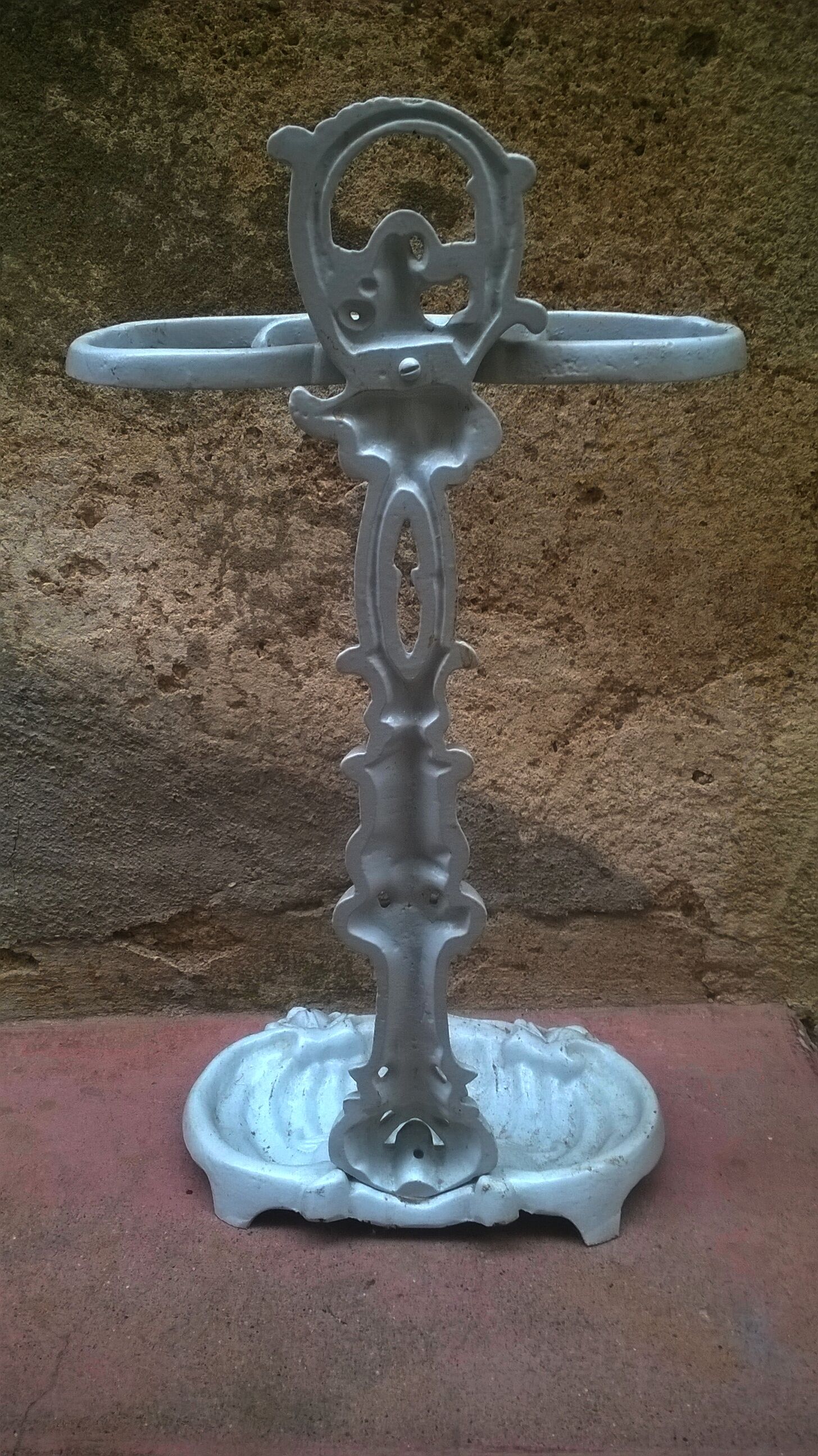 Vintage umbrella holder