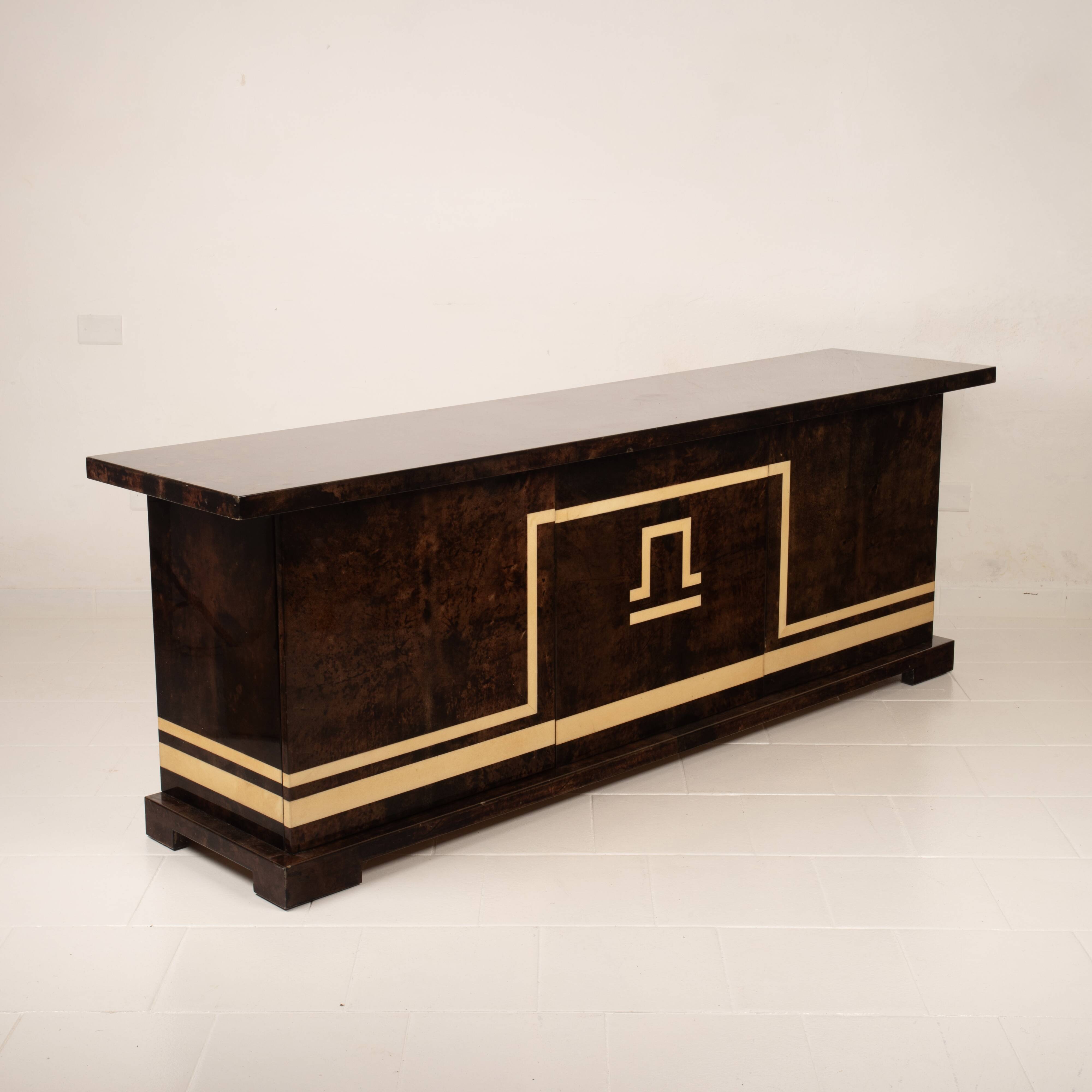 Model 2031D Cabinet by Giorgio Tura & Nucci Valsecchi for Tura Milano 1970