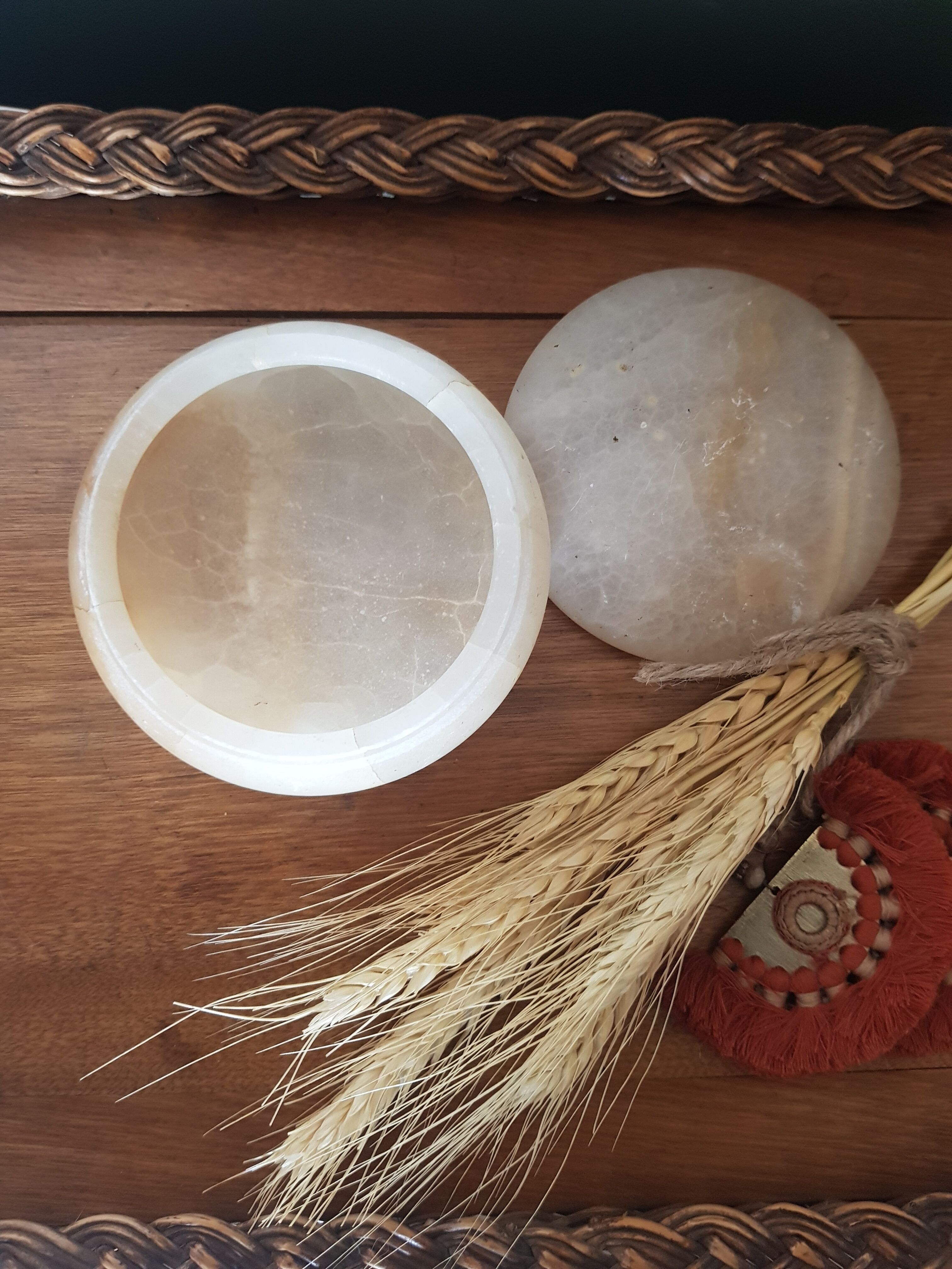 Boite ronde en pierre